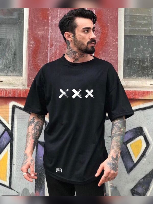 Camiseta preta cheese