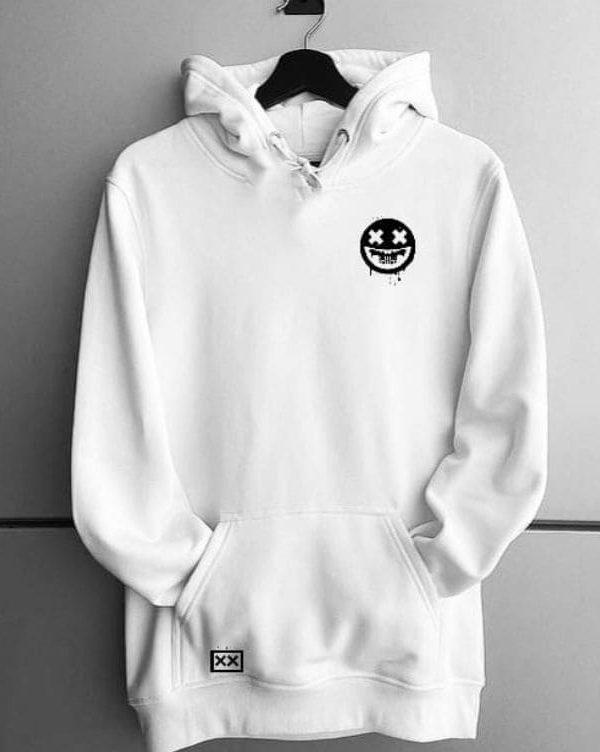 Blusa branca monster